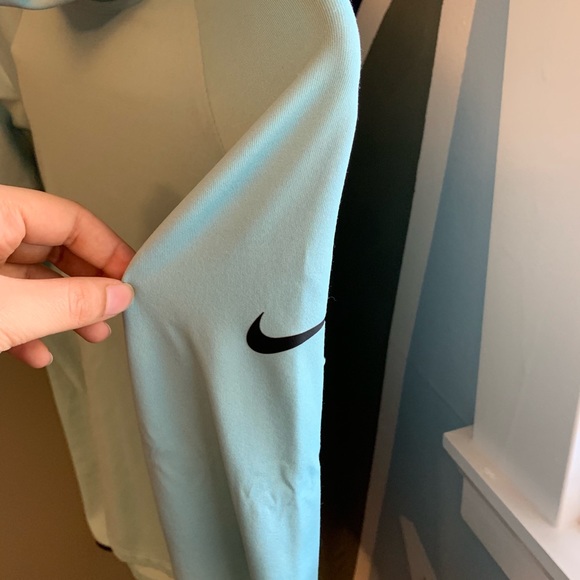 Nike Dri Fit - Picture 6 of 6